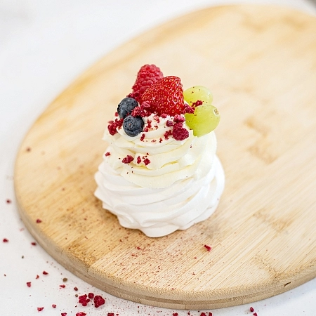 Mini pavlova s ovocem