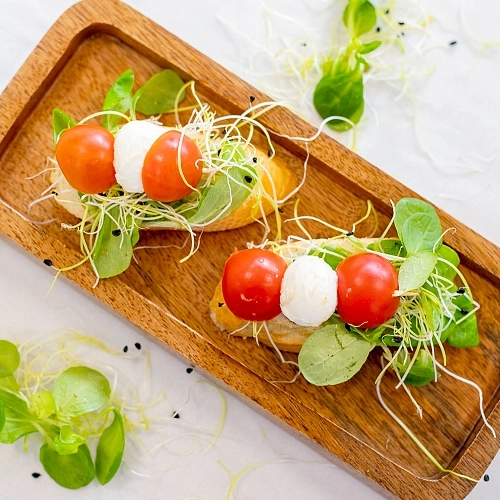 Kanapka mozzarella rajče